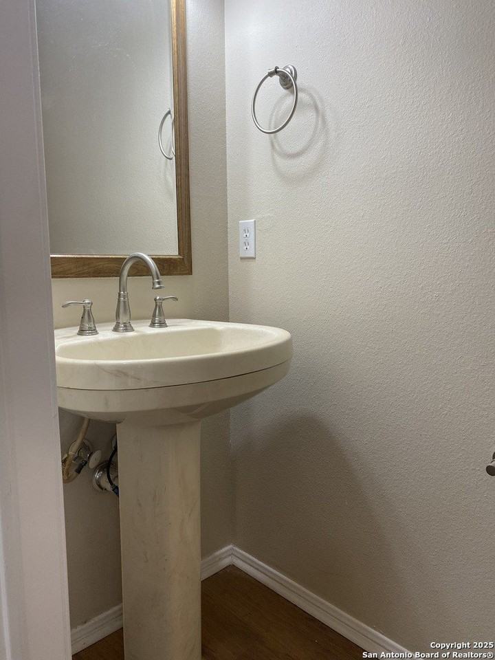 4111 Camphor Way - Photo 3 of 22