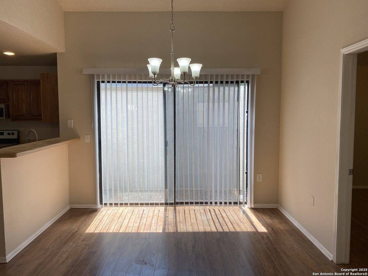 4111 Camphor Way - Photo 6 of 22