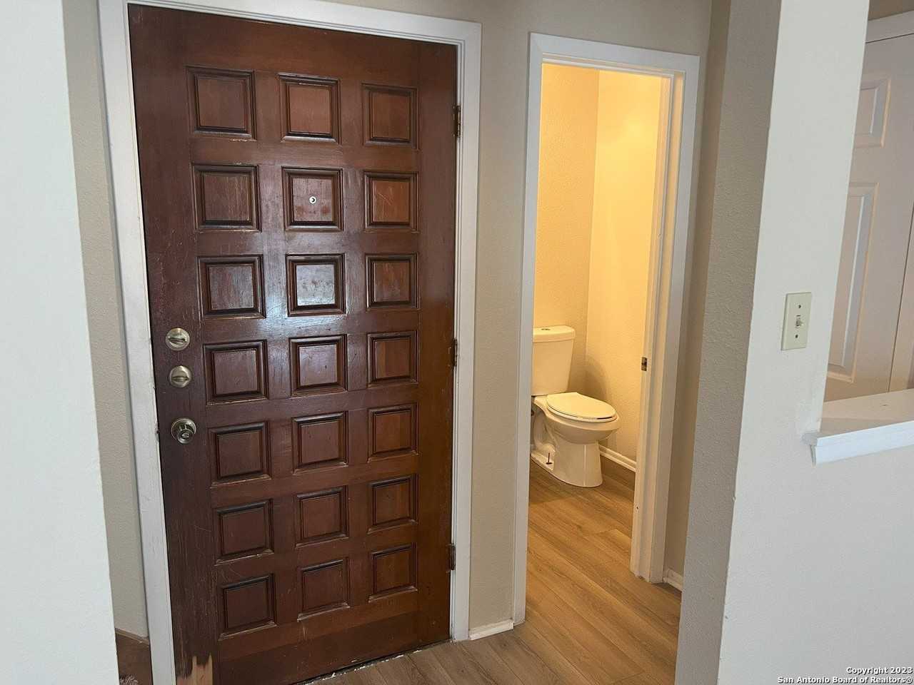 5730 Spring Moon St - Photo 3 of 26