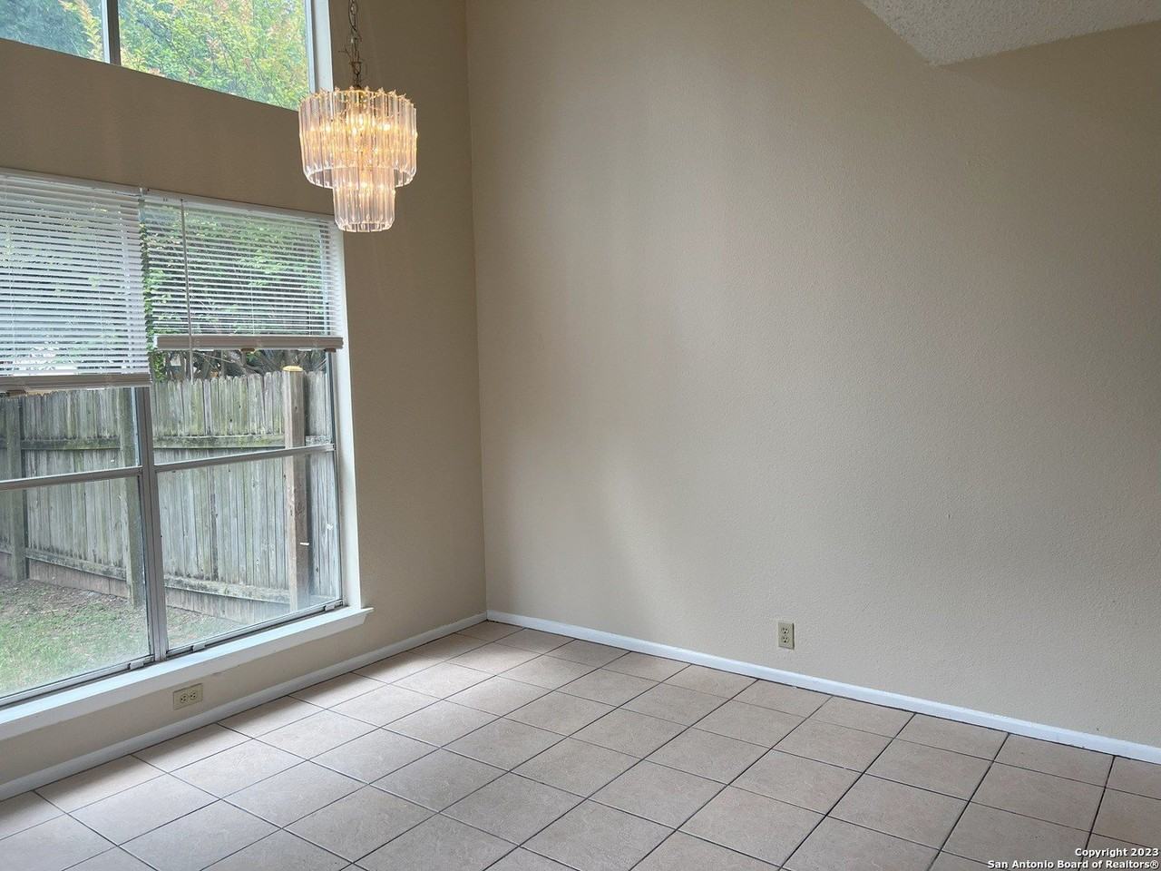 5730 Spring Moon St - Photo 7 of 26