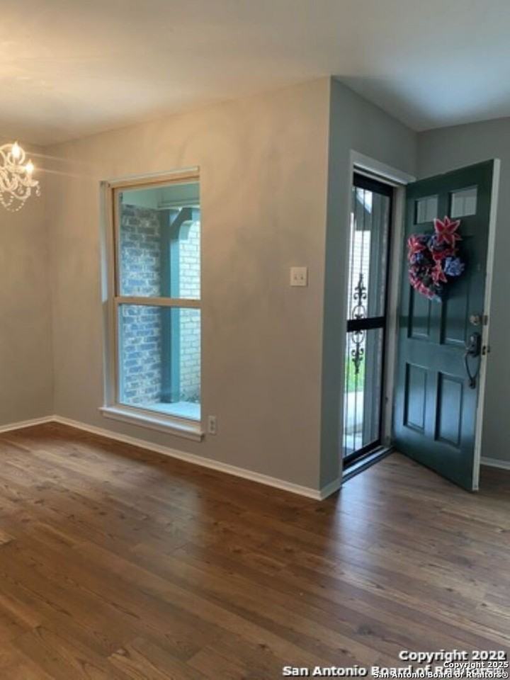 5010 Arbor Ridge Dr - Photo 5 of 29