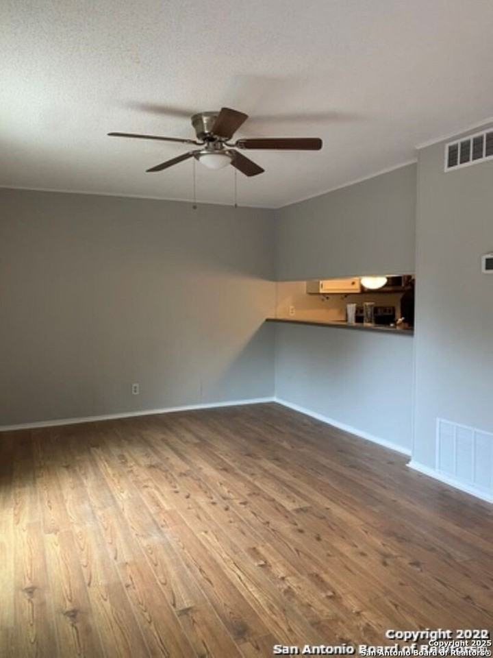 5010 Arbor Ridge Dr - Photo 6 of 29