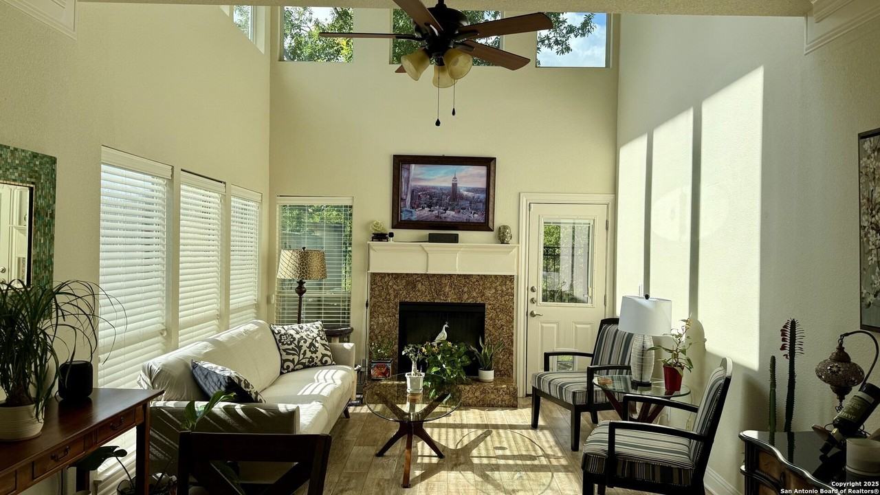 10 Ventana Pkwy Unit 10 #10 - Photo 4 of 24