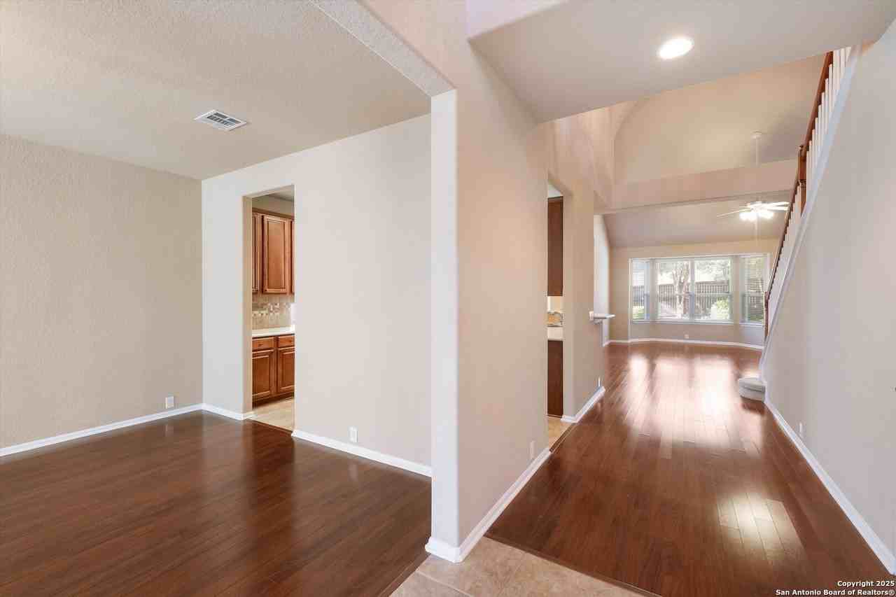 8322 Setting Moon - Photo 7 of 33