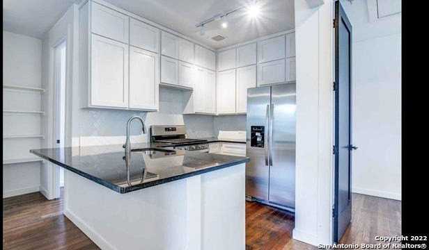 251 Natalen Ave Unit 2 #2 - Photo 3 of 12