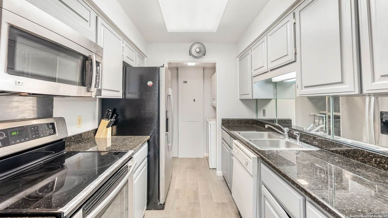 7701 Wurzbach Road #606 - Photo 4 of 16