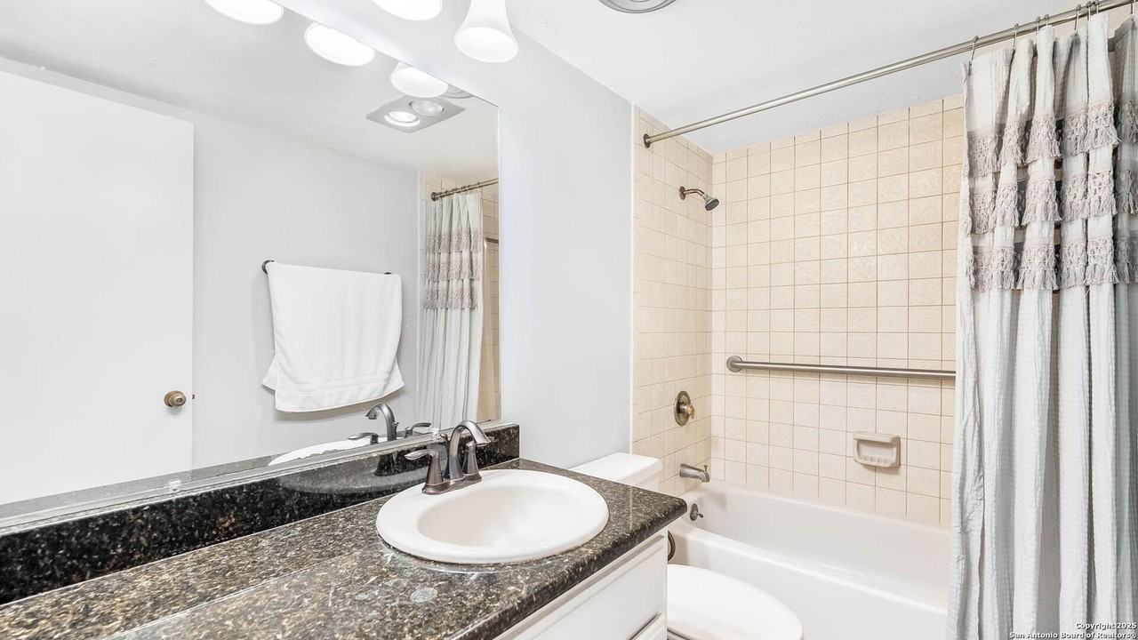 7701 Wurzbach Road #606 - Photo 6 of 16