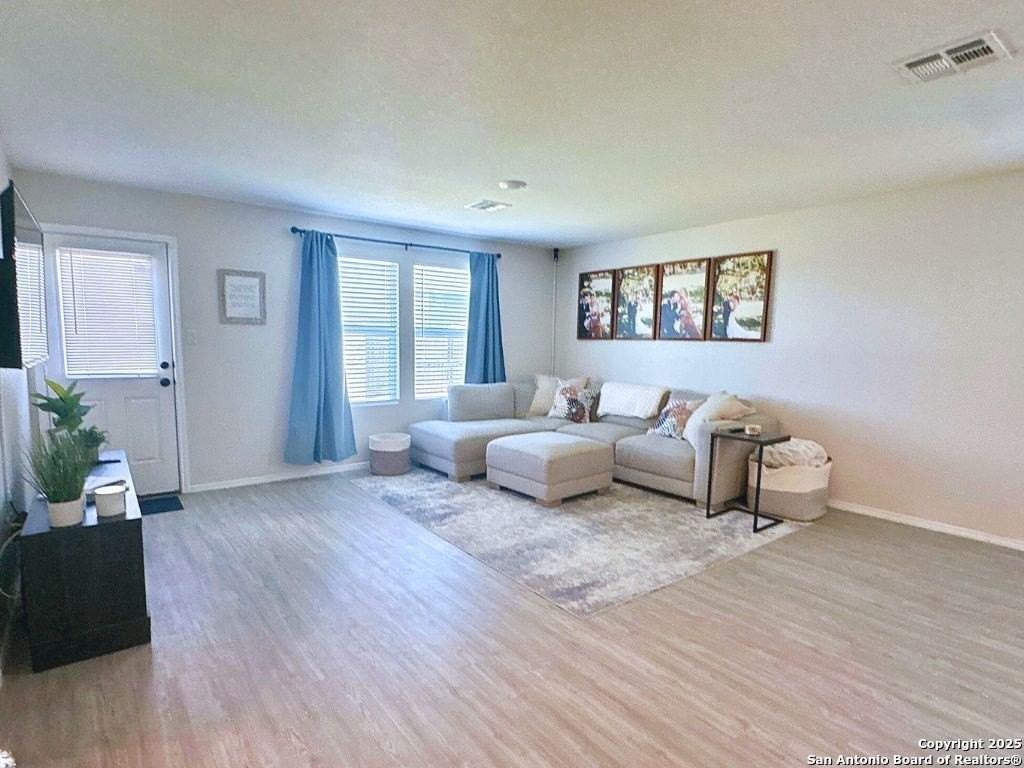 10131 Helios Heights - Photo 2 of 8