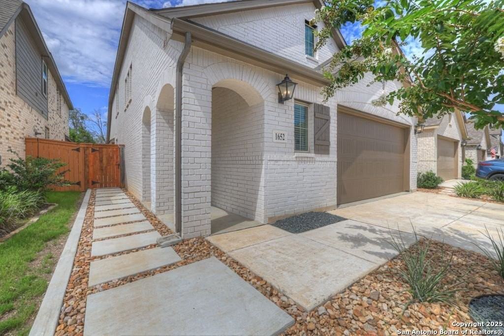 1652 Gruene Pass - Photo 2 of 39