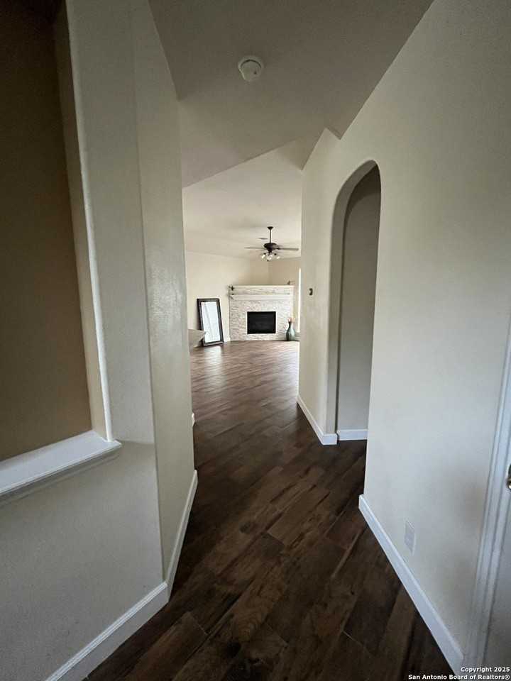 1719 Heavens Peak - Photo 4 of 43