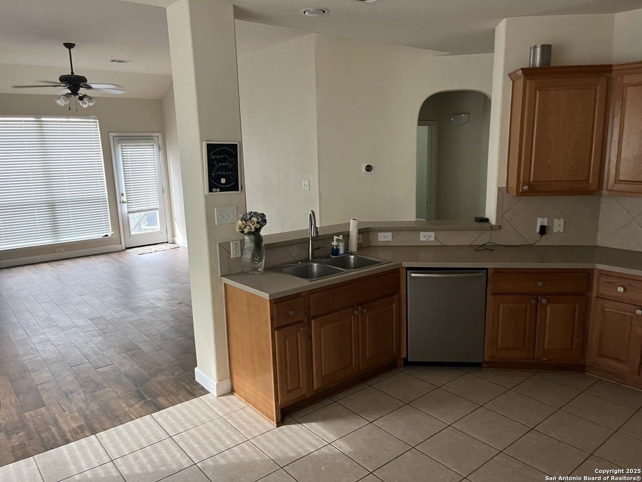 1719 Heavens Peak - Photo 5 of 43