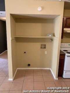 7611 Windsor Oaks - Photo 4 of 10