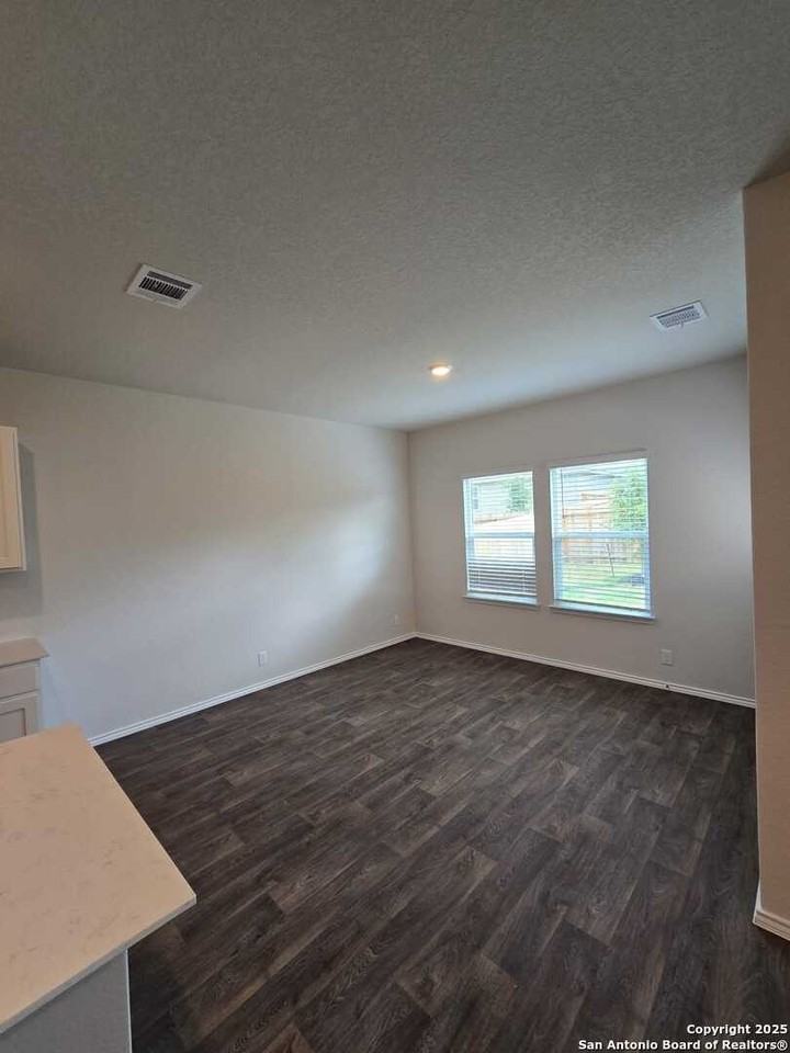 108 Sabine Gull - Photo 4 of 13