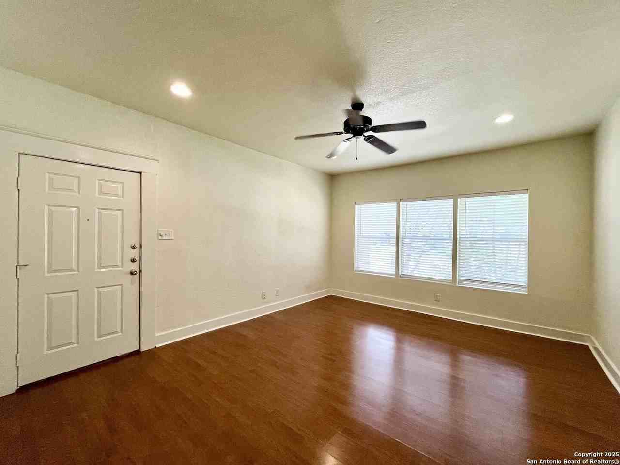 1535 W Woodlawn Ave Apt 1 #1 - Photo 6 of 26