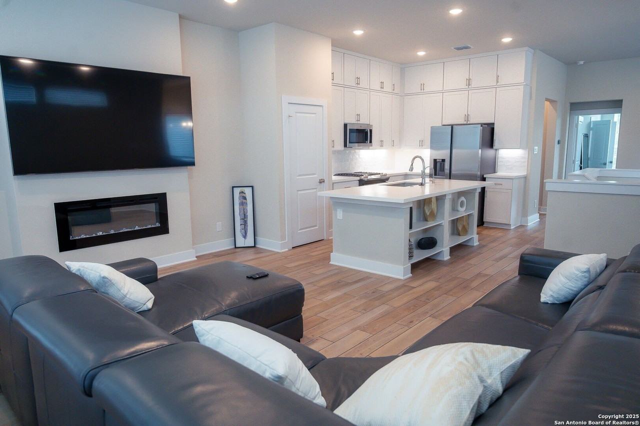 8851 Oakland Rd Unit 47 #47 - Photo 5 of 24