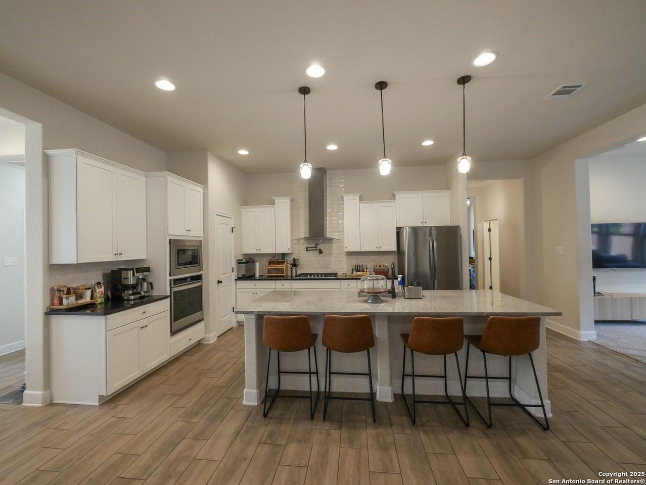 8714 Whisper Gate - Photo 4 of 24