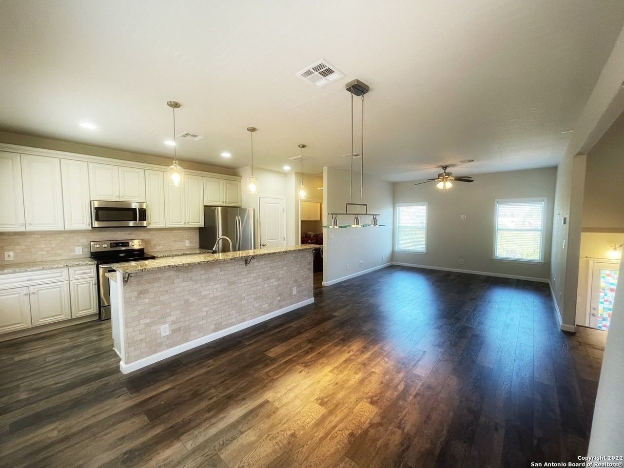 1889 Windmere - Photo 5 of 30