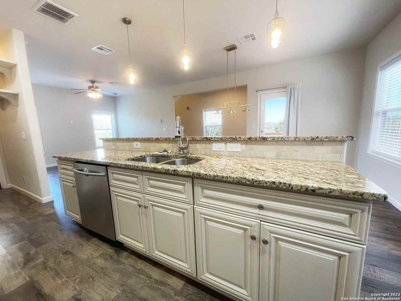 1889 Windmere - Photo 6 of 30