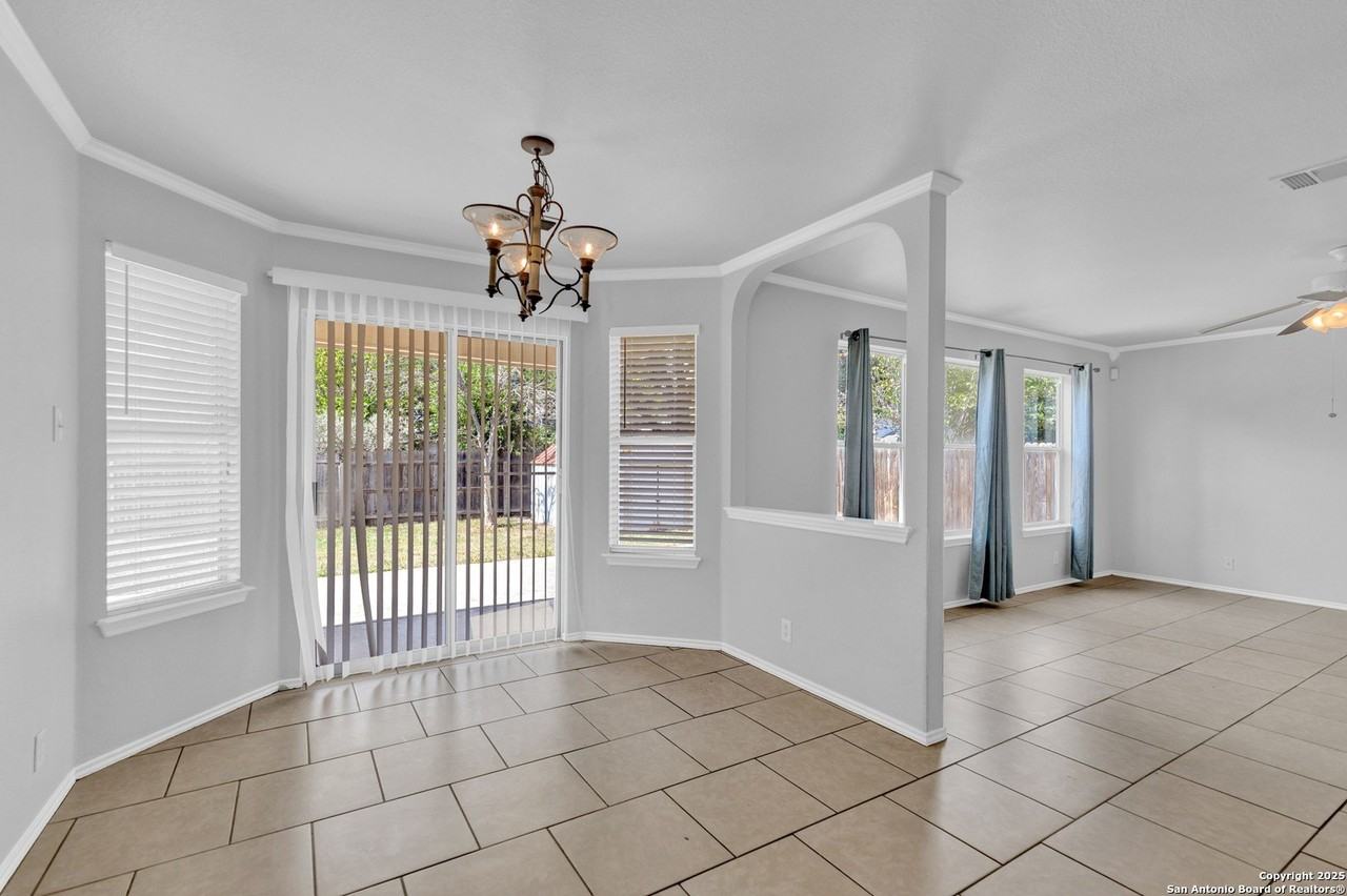 9003 Quaker Rdg - Photo 5 of 28