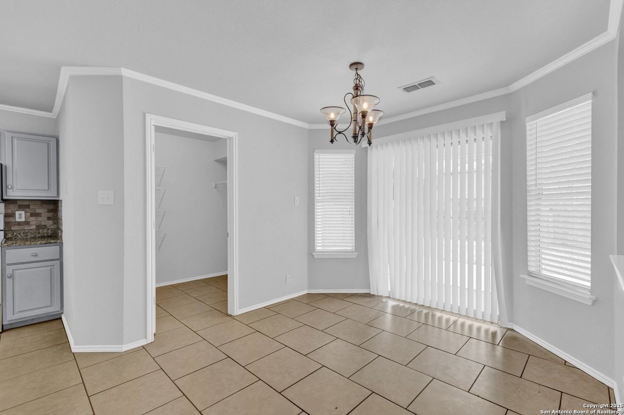 9003 Quaker Rdg - Photo 7 of 28