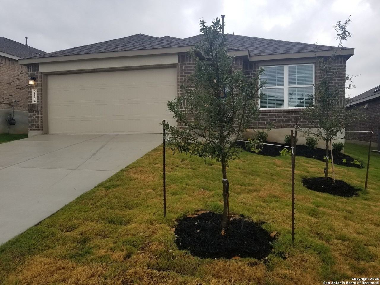 6134 Akin Elm - Photo 2 of 21