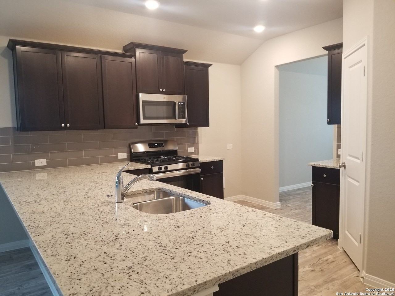 6134 Akin Elm - Photo 5 of 21