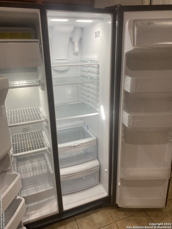 702 Lorimor Court - Photo 7 of 26