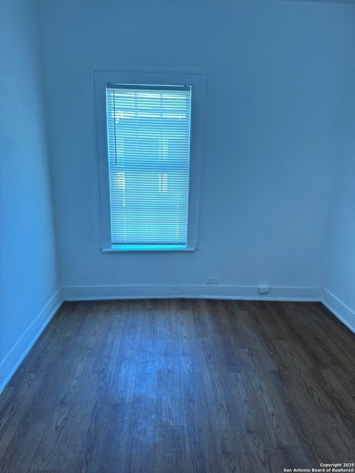 1930 West Hermosa Drive - Photo 6 of 11