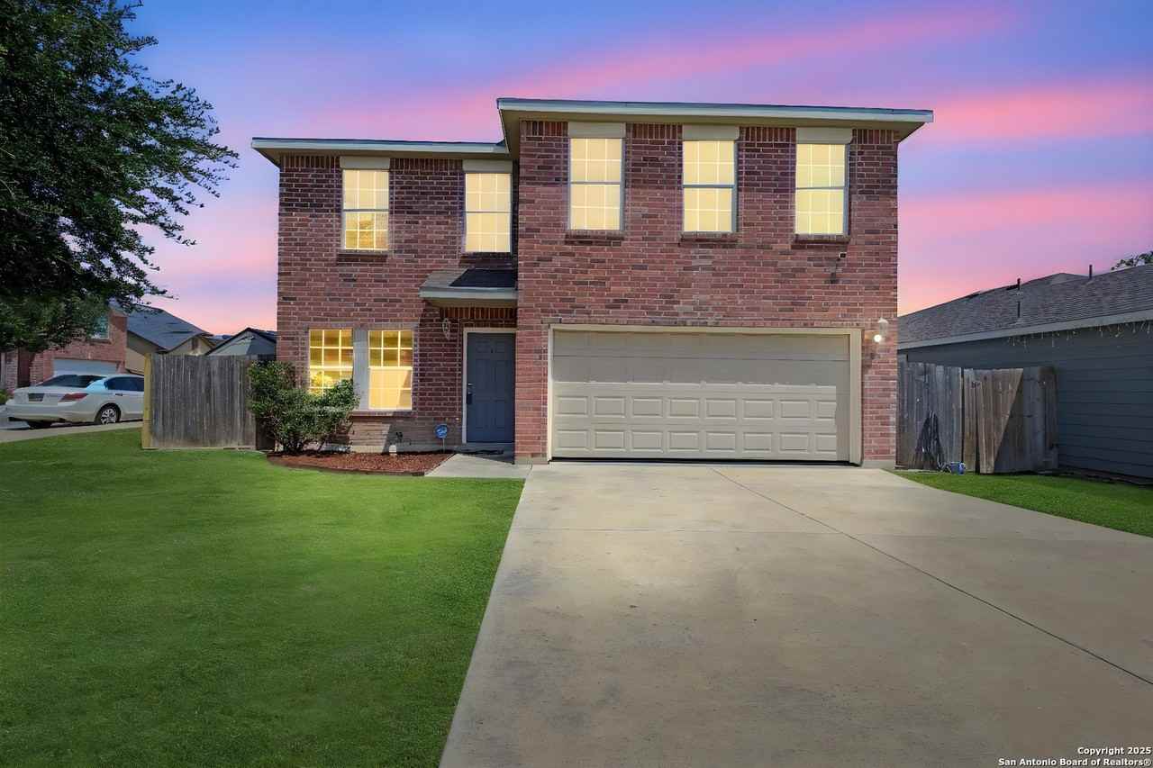 3974 3974 key W - Photo 2 of 46