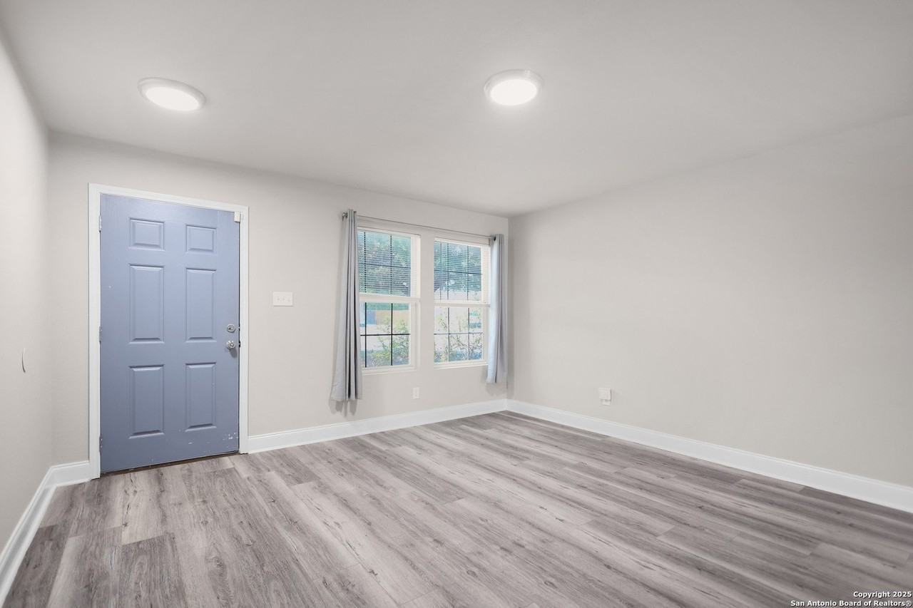 3974 3974 key W - Photo 7 of 46