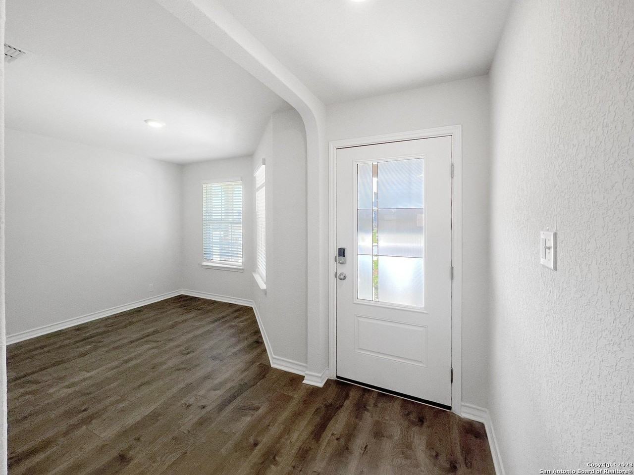 13611 Boothe Grove - Photo 3 of 28