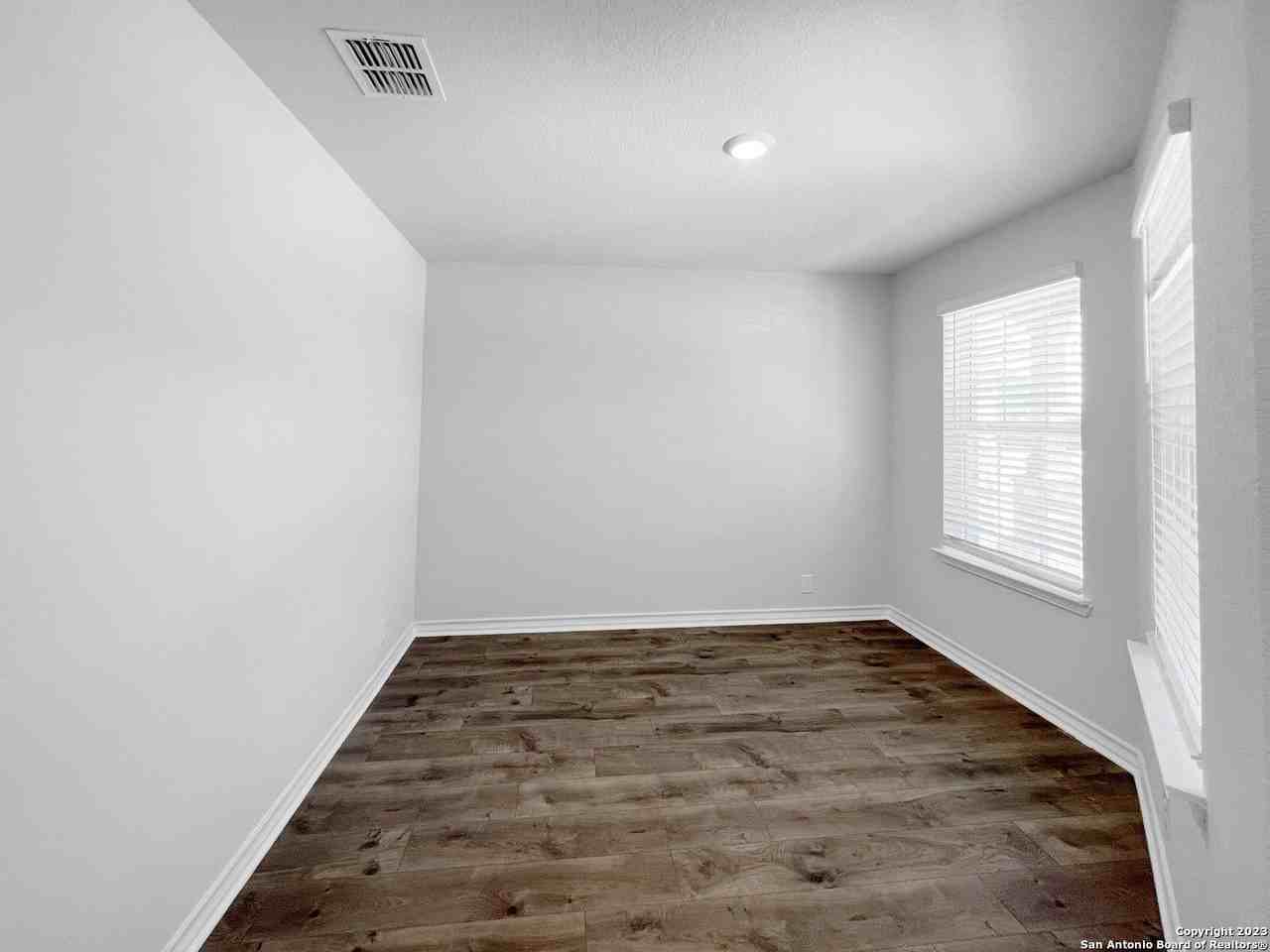 13611 Boothe Grove - Photo 4 of 28