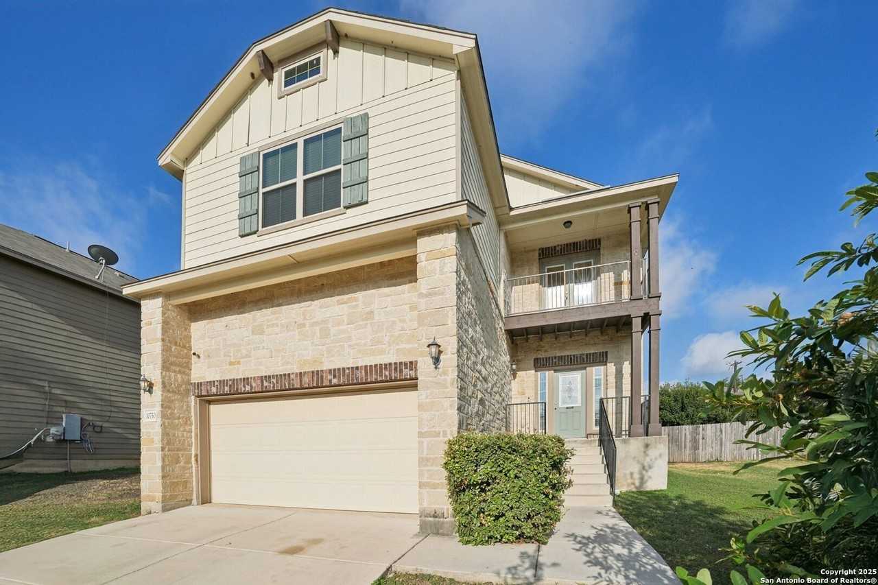 10750 Gentle Fox Bay - Photo 2 of 37