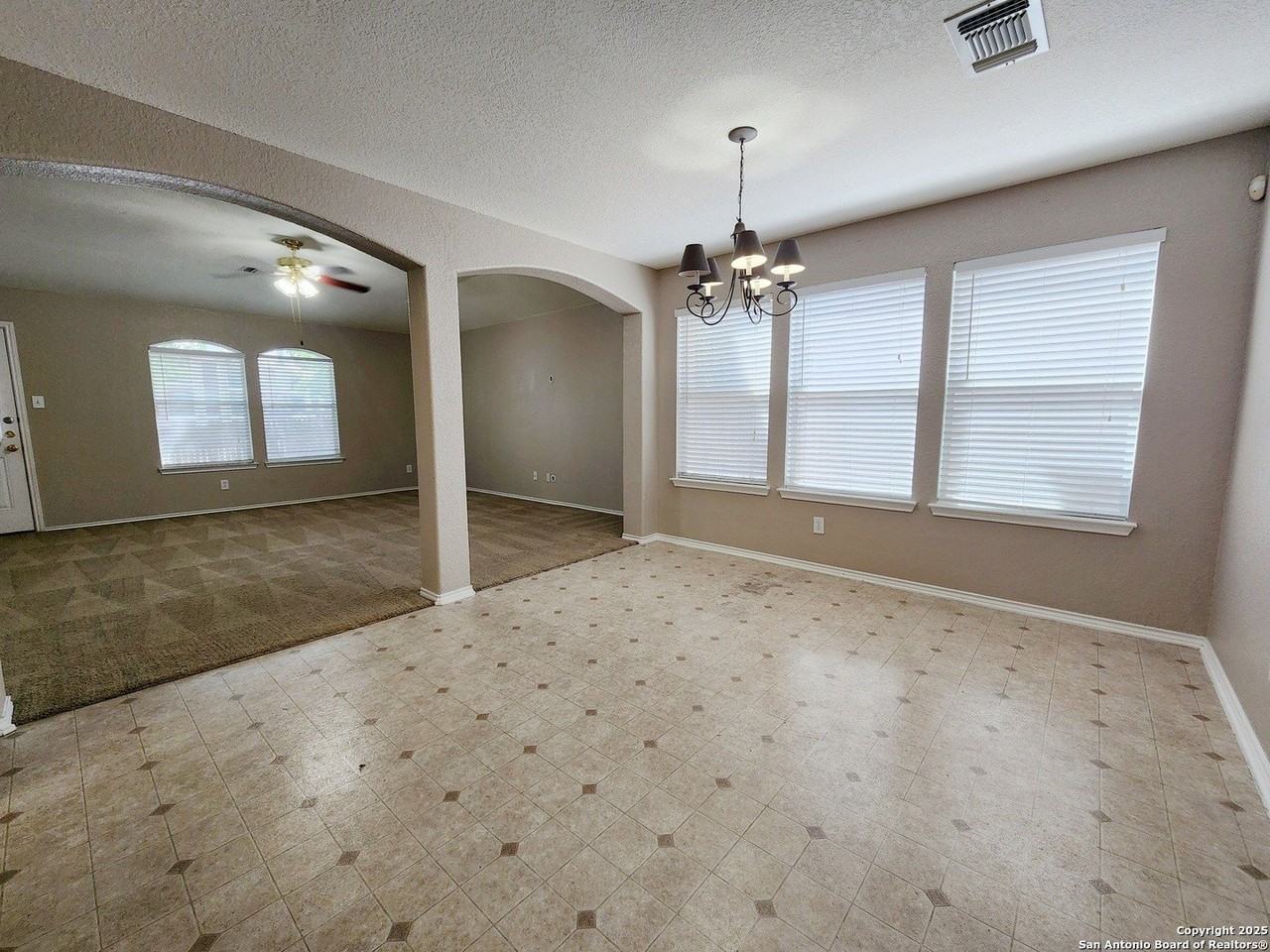 5430 Tomas Circle - Photo 5 of 16