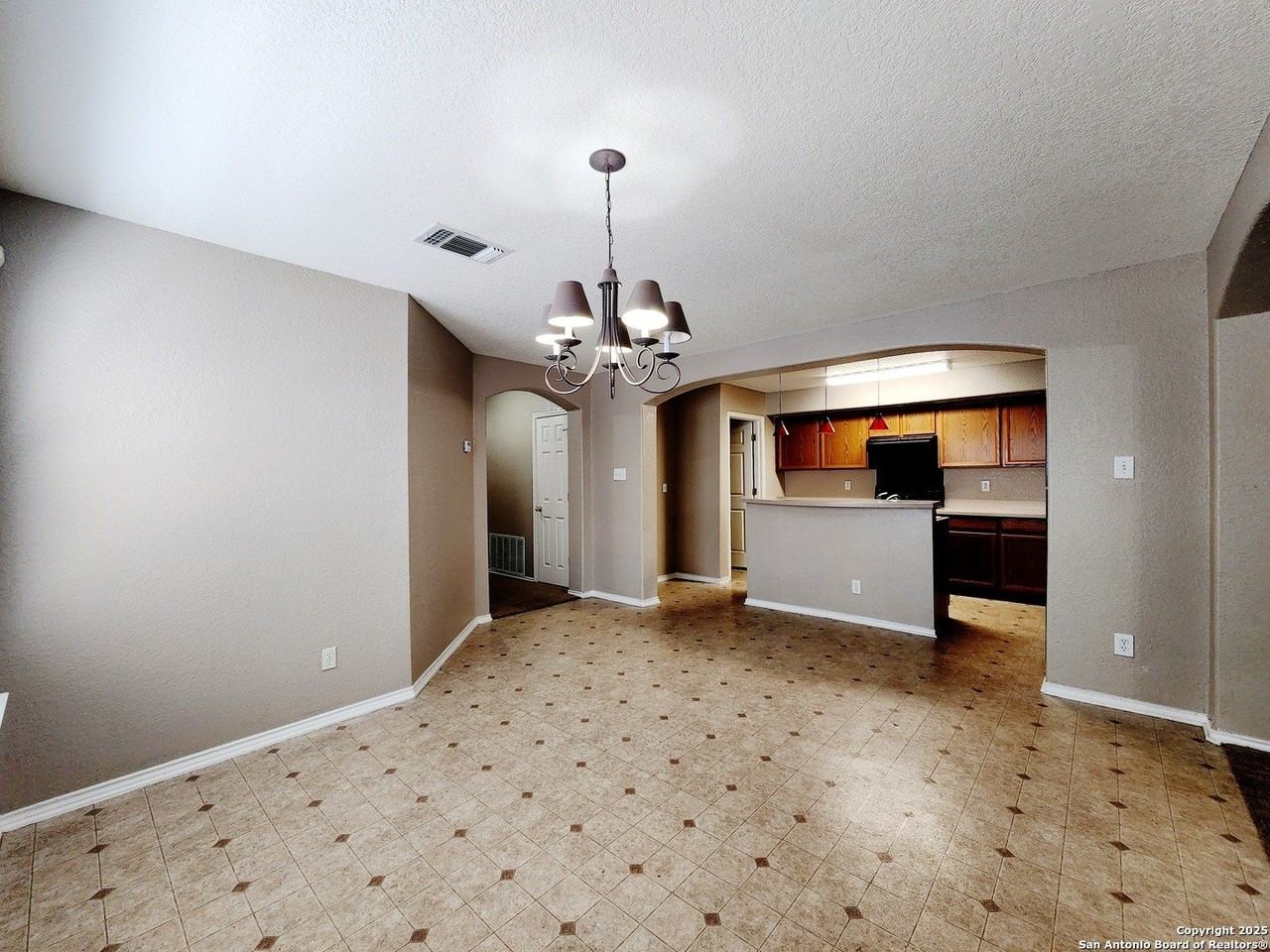 5430 Tomas Circle - Photo 6 of 16