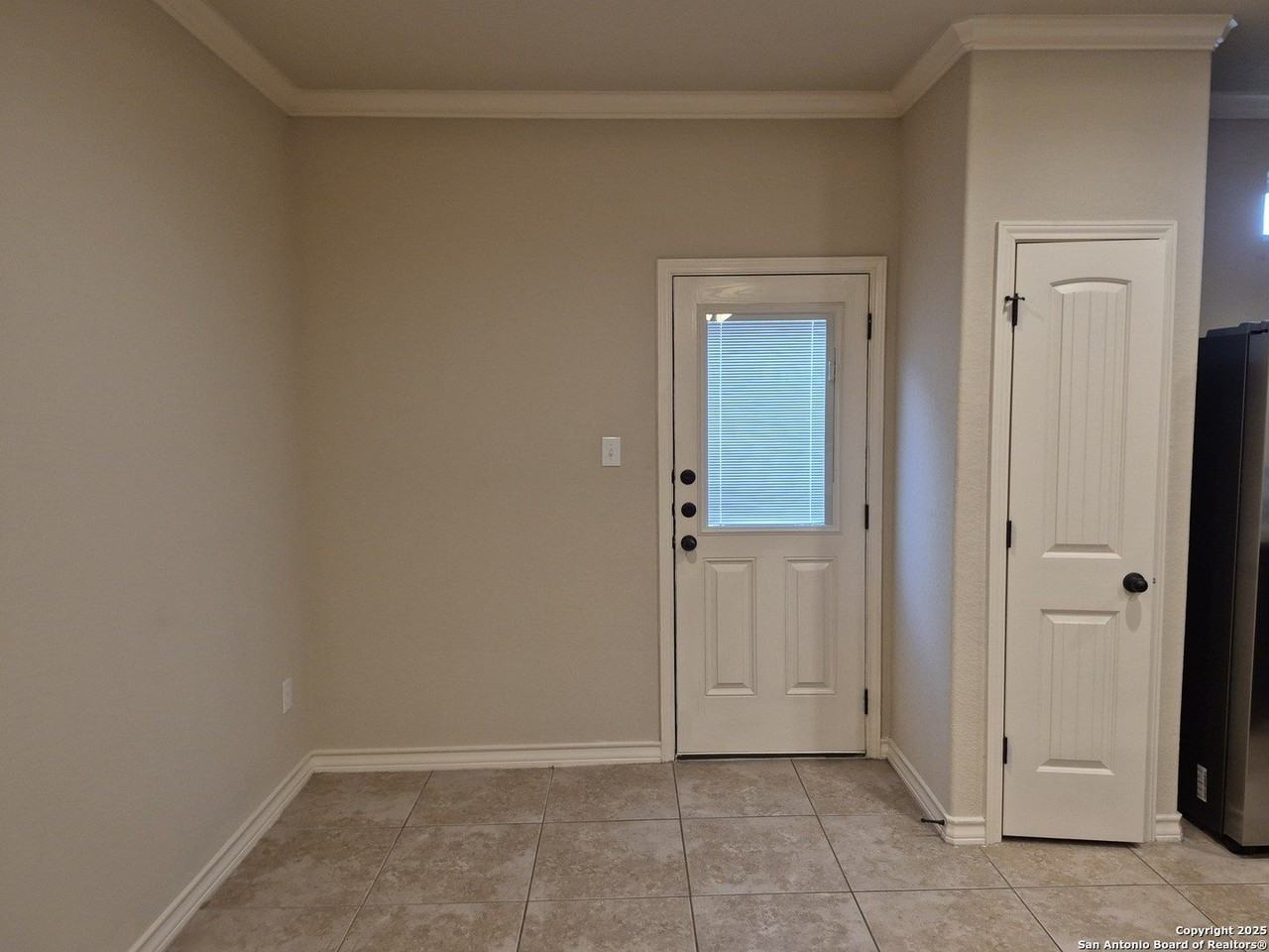 13907 Annas Way #102 - Photo 3 of 21