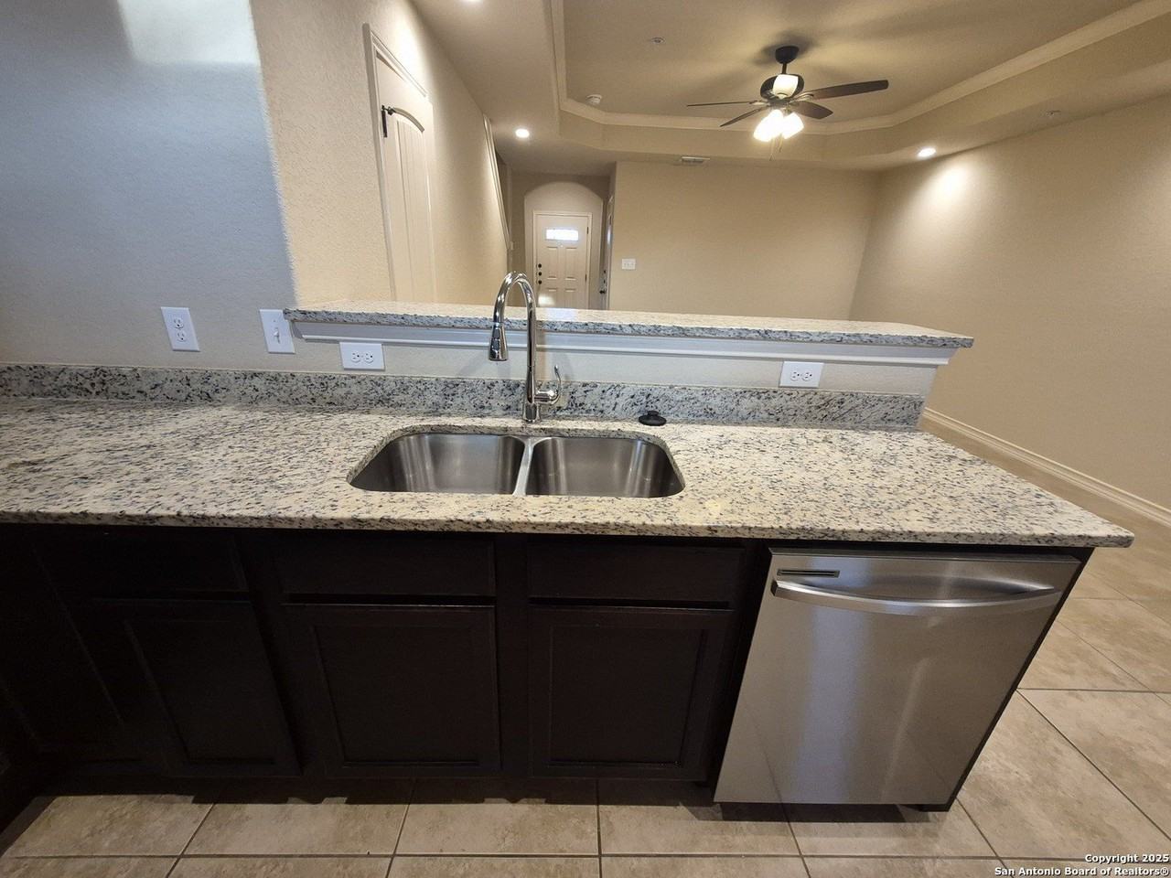 13907 Annas Way #102 - Photo 7 of 21