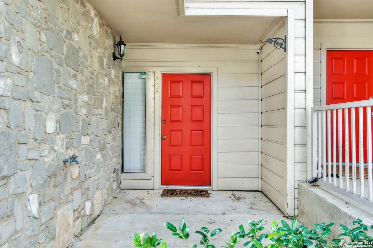 829 West Bitters Road #404