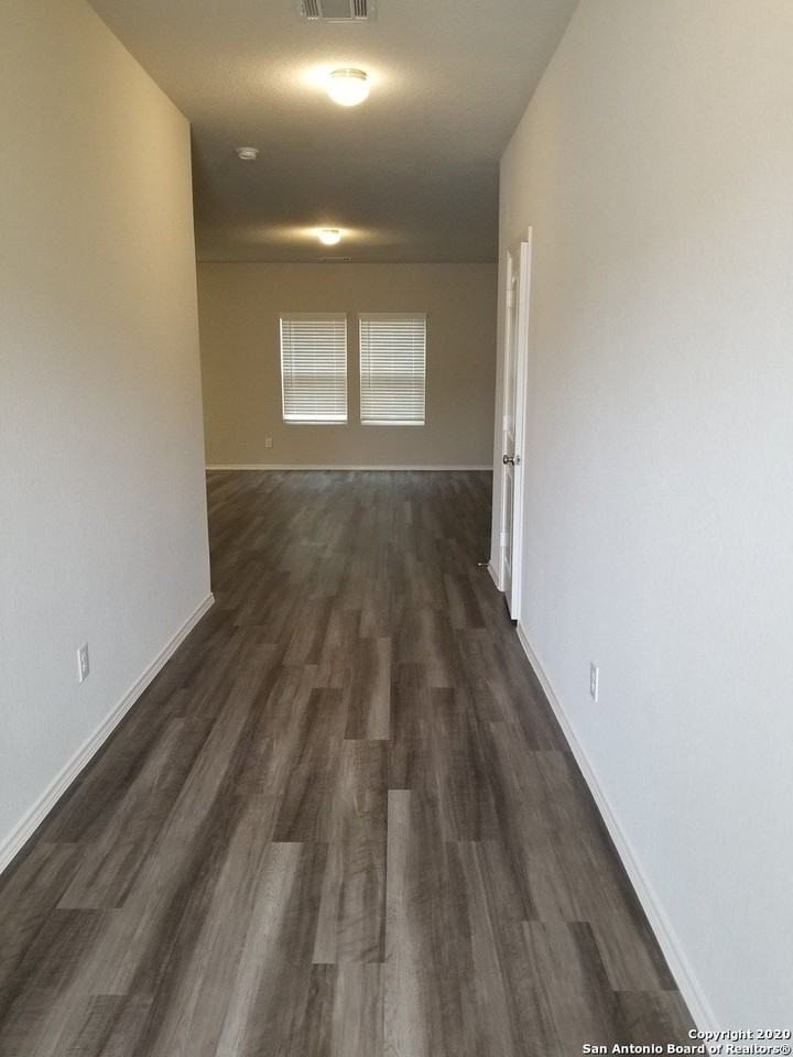 7930 Oak Meadows Bend - Photo 3 of 20