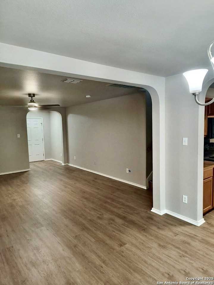 10316 Artesia Wls - Photo 6 of 12