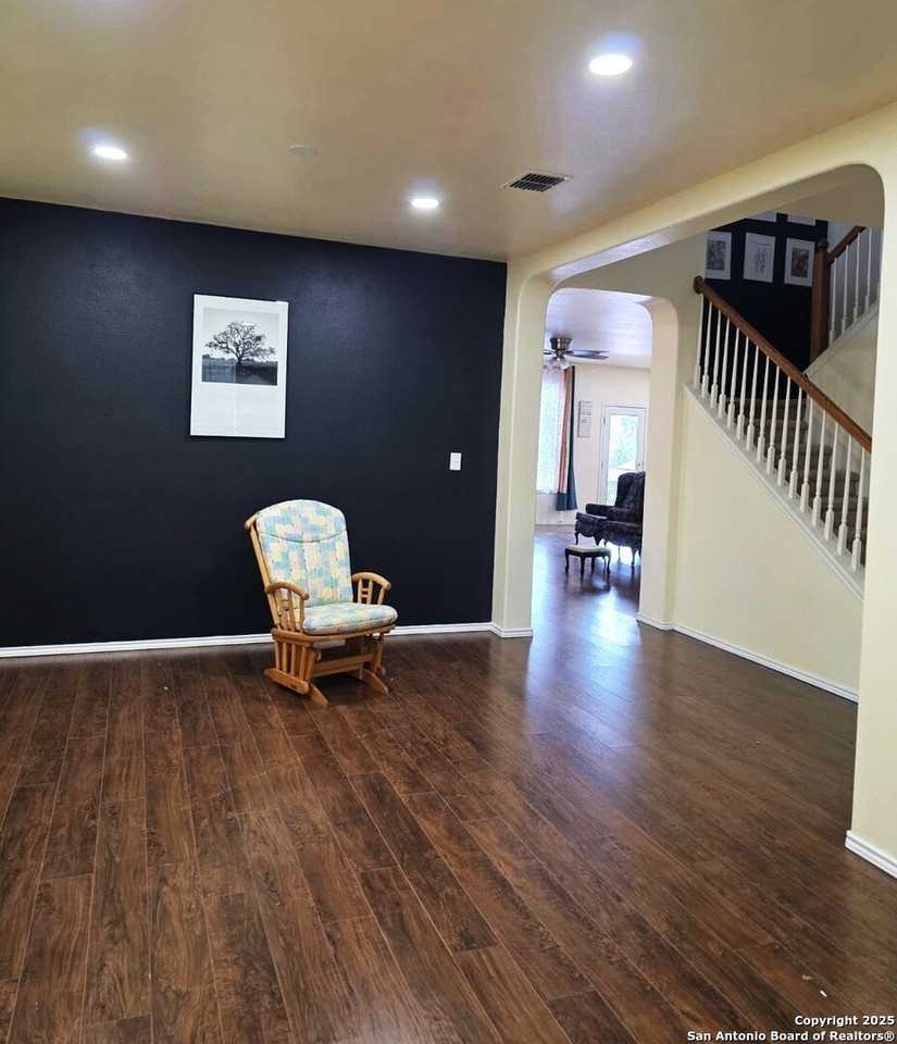 14016 Auberry Dr - Photo 5 of 18