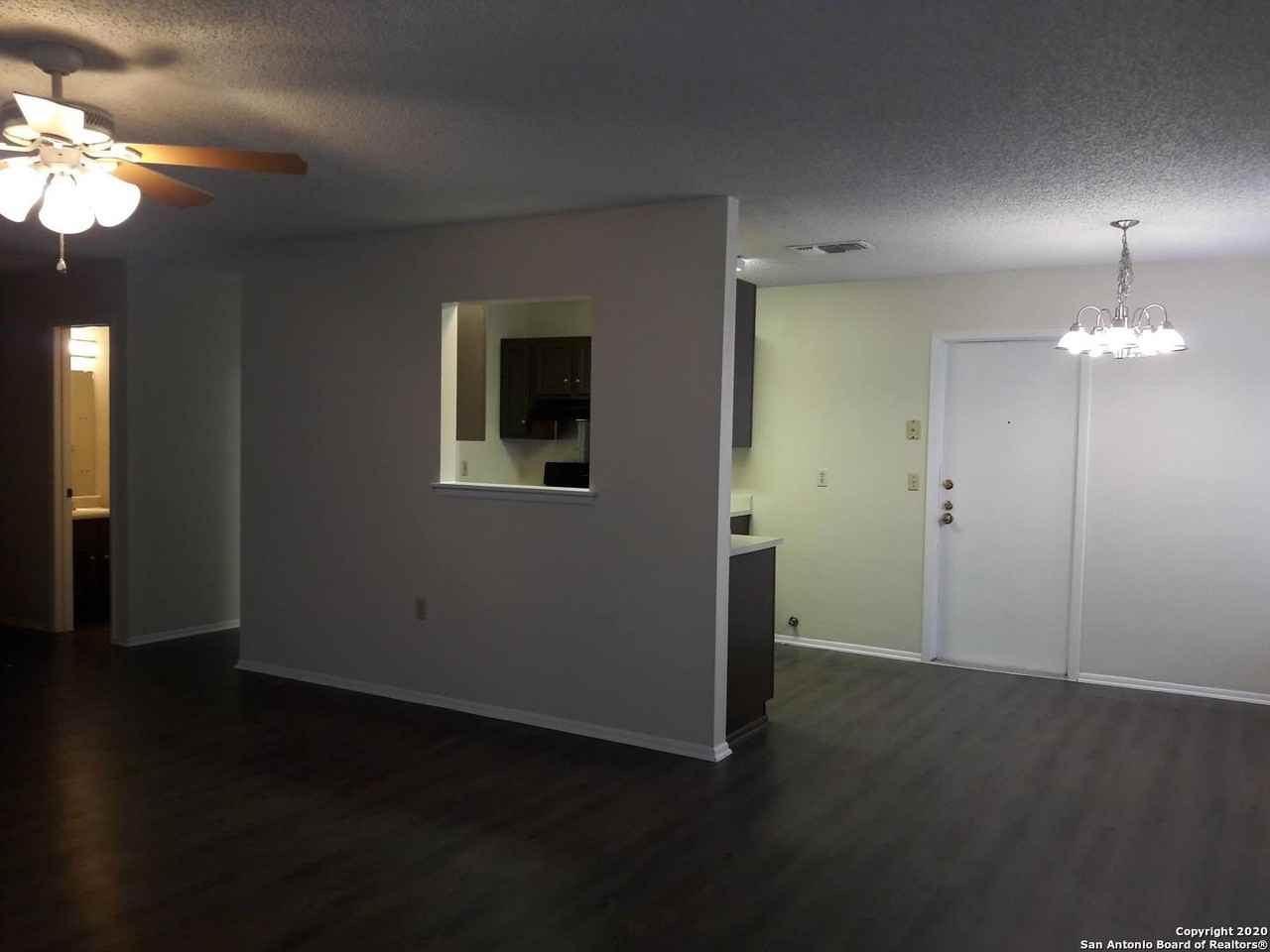 5809 Liberty Bell St - Photo 3 of 16