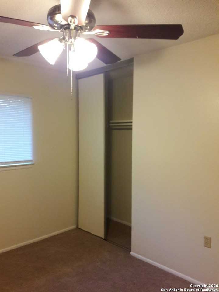 5809 Liberty Bell St - Photo 6 of 16