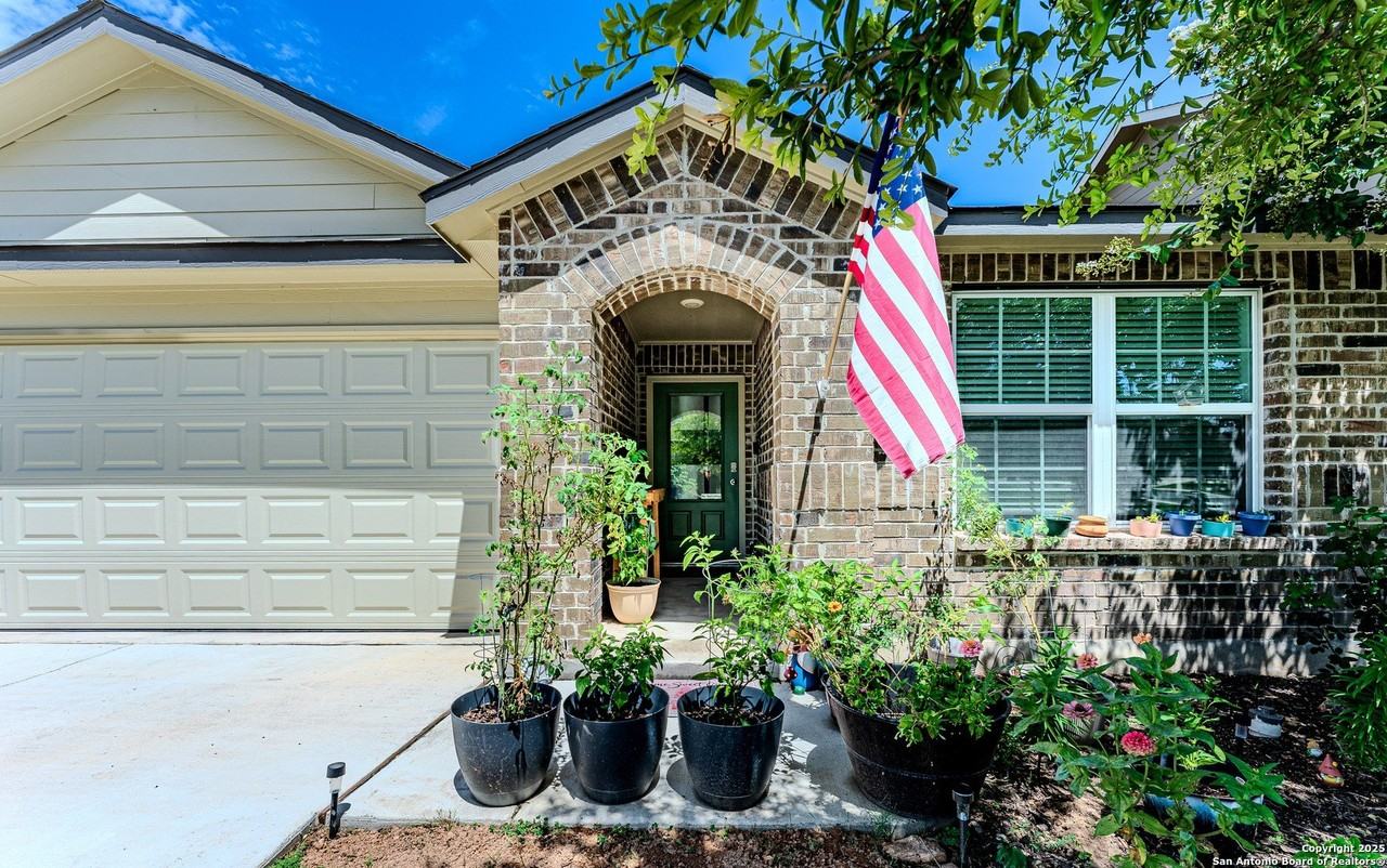 9910 Baytown Coast - Photo 5 of 31