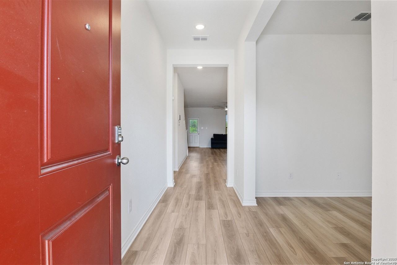 3210 Sunday Song - Photo 4 of 32