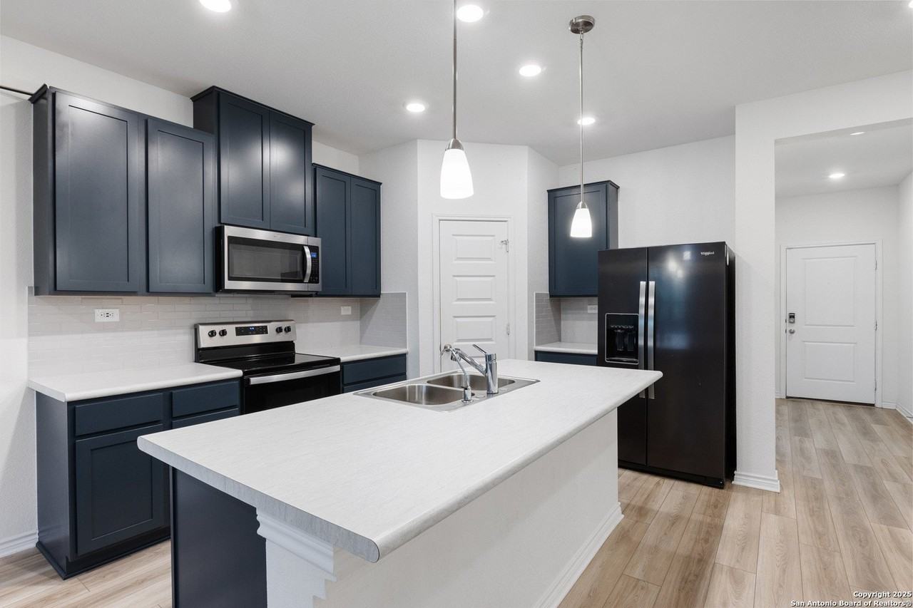 3210 Sunday Song - Photo 6 of 32