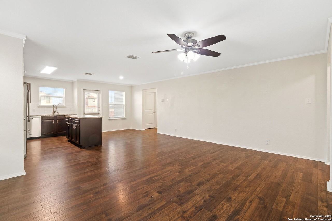 14716 Hooded Merganser - Photo 3 of 15