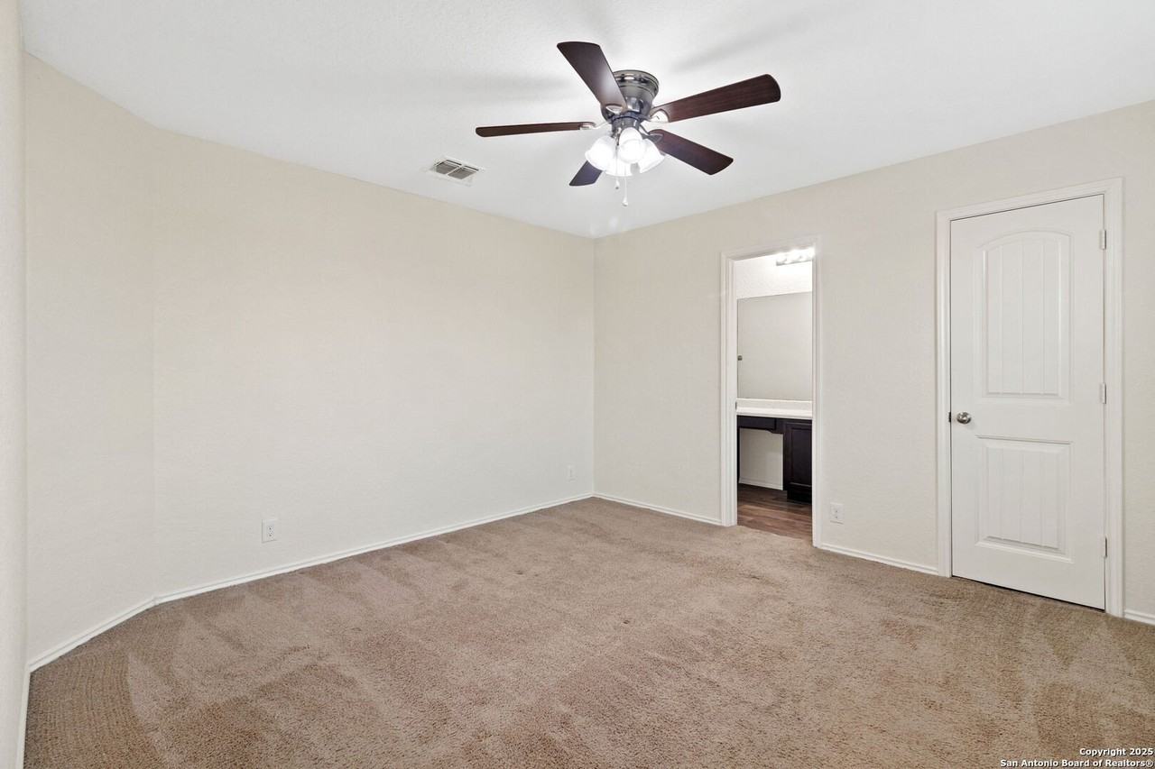 14716 Hooded Merganser - Photo 7 of 15