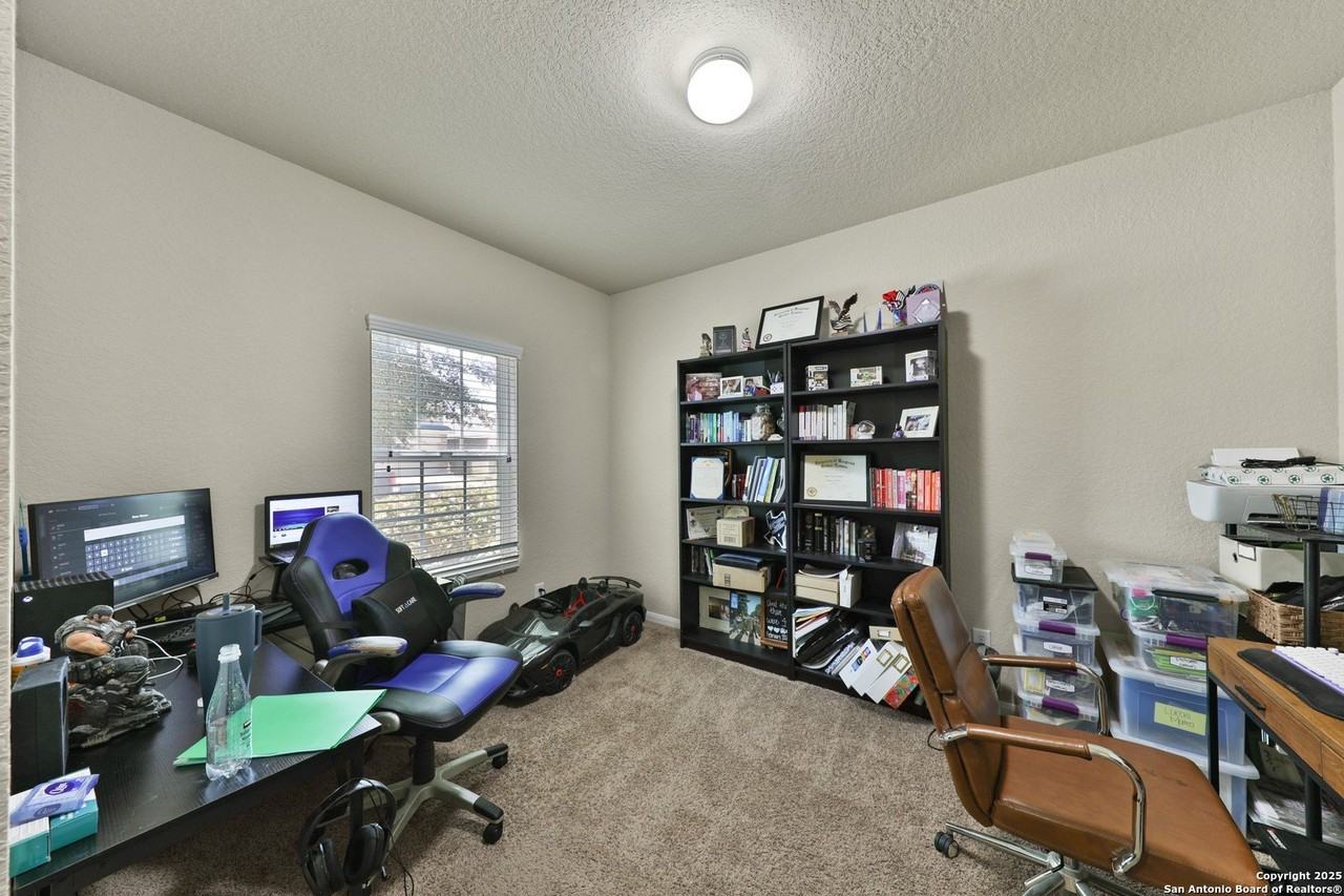 9035 Bowring Park - Photo 4 of 27