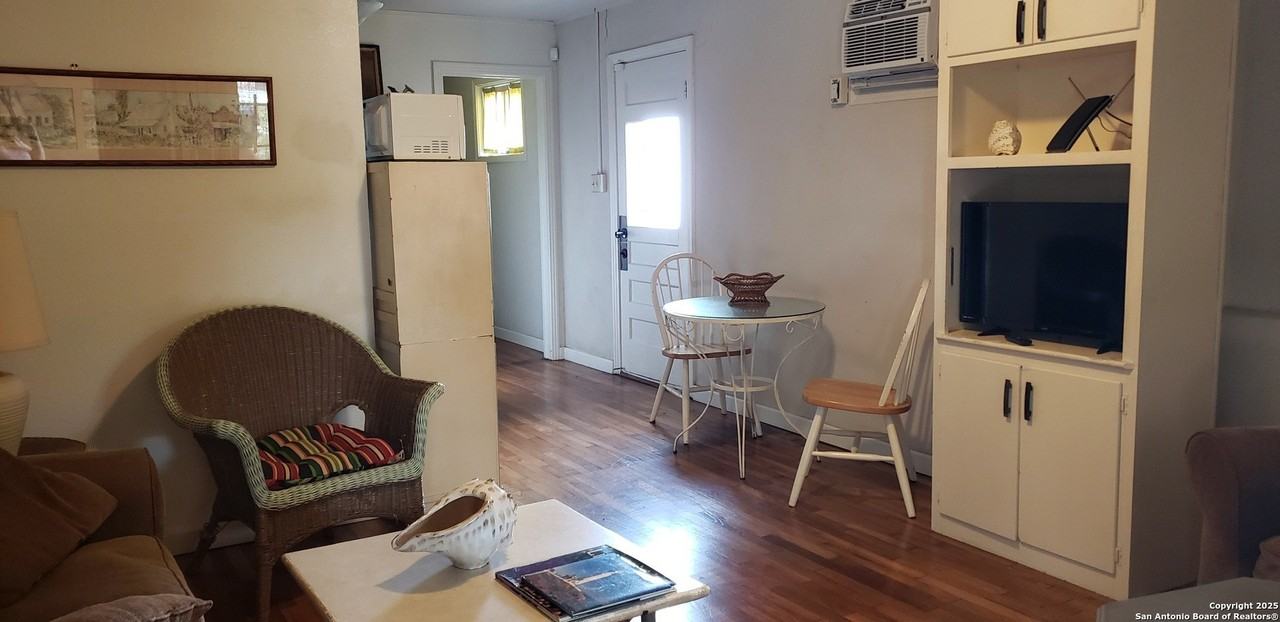 2318 West Olmos Drive - Photo 3 of 13